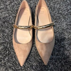 A New Day tan Flats with Gold Strap 7.5